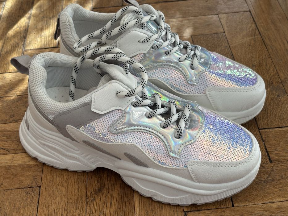 Дамски маратонки