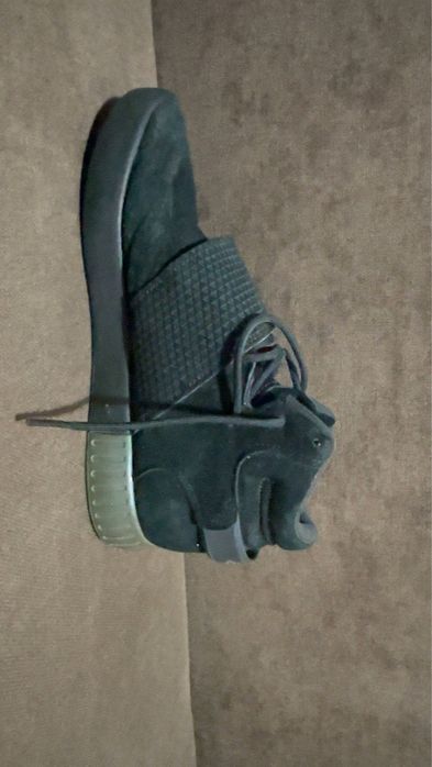 Adidas tubular invader strap