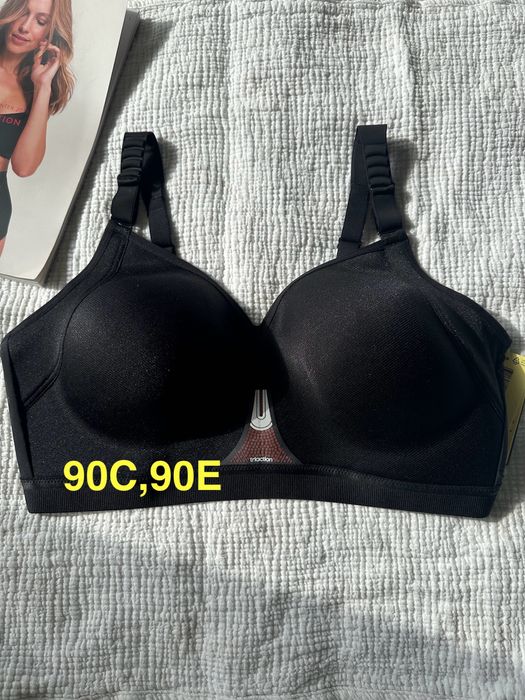 Спортно Бюстие “Triumph”