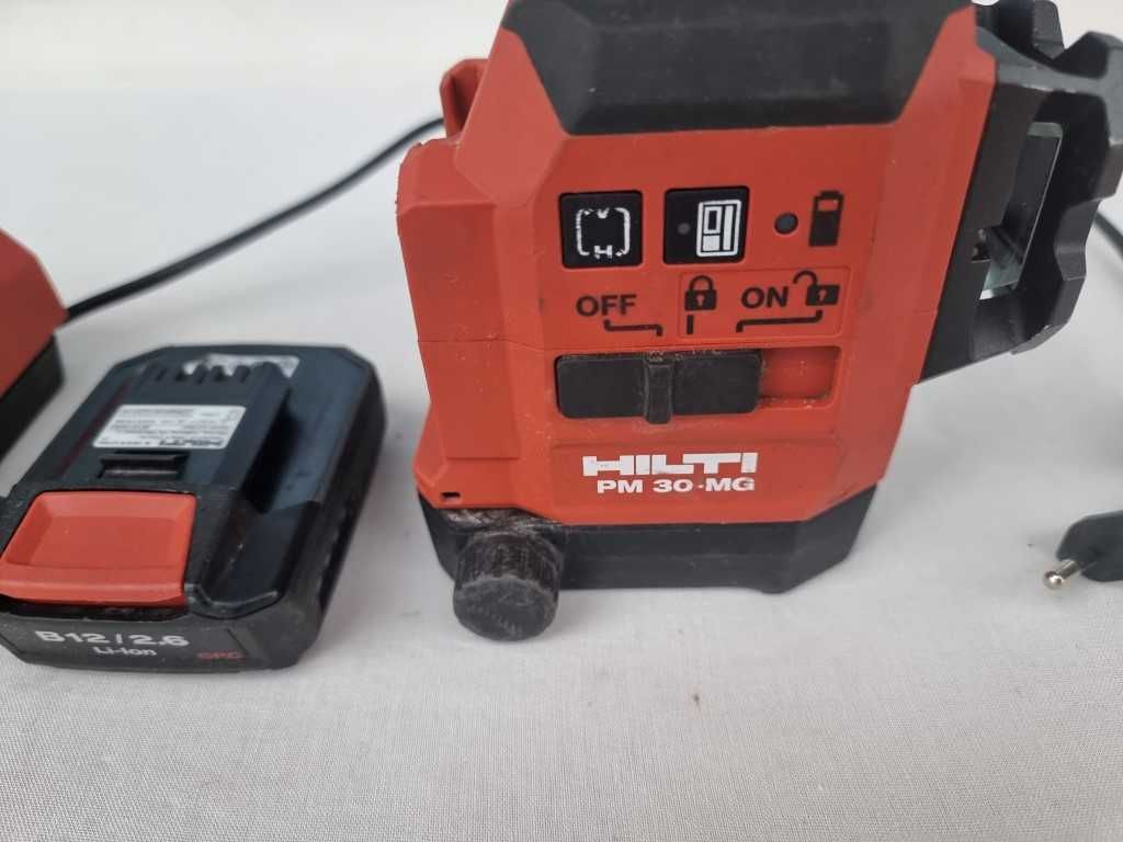 Hilti PM 30-MG - Мултилинеен лазерен уред с 3 зелени линии 360°