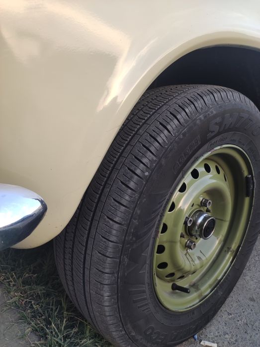 Vaz 21011 sotiladi Metan Benzin