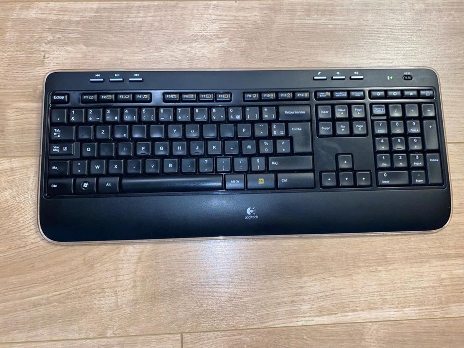 Tastatura wireless Logitech k520