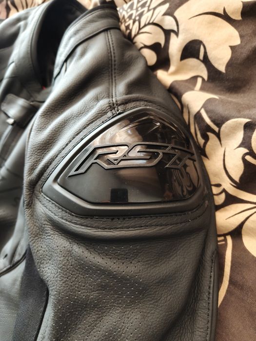 Кожено яке за мотор RST S1 CE