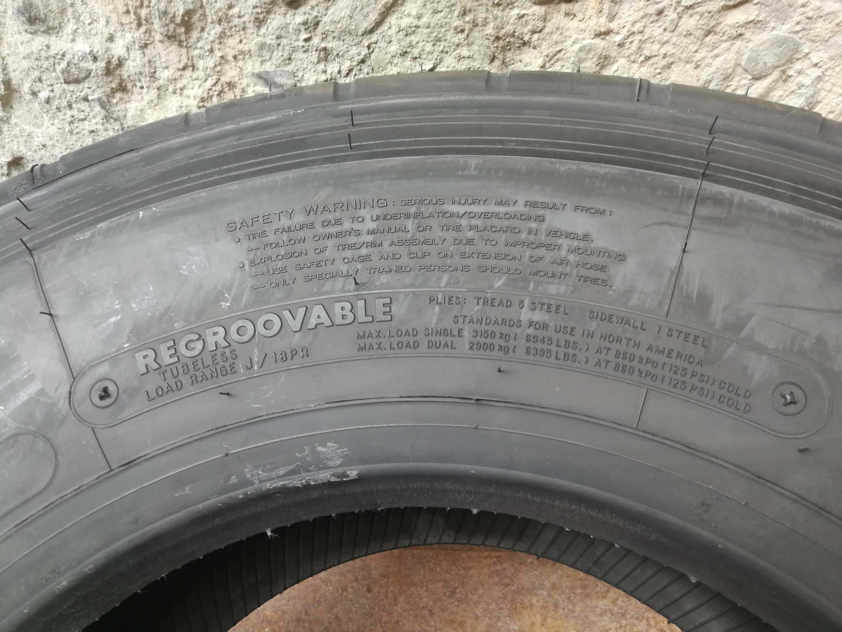 2 Нови гуми R19.5 305/70 Bridgestone R227 148M M+S 18PR 1320ЛВ. С ДДС