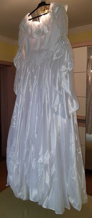 Rochie de mireasa ajustabila mărimea L, M, S sau XS