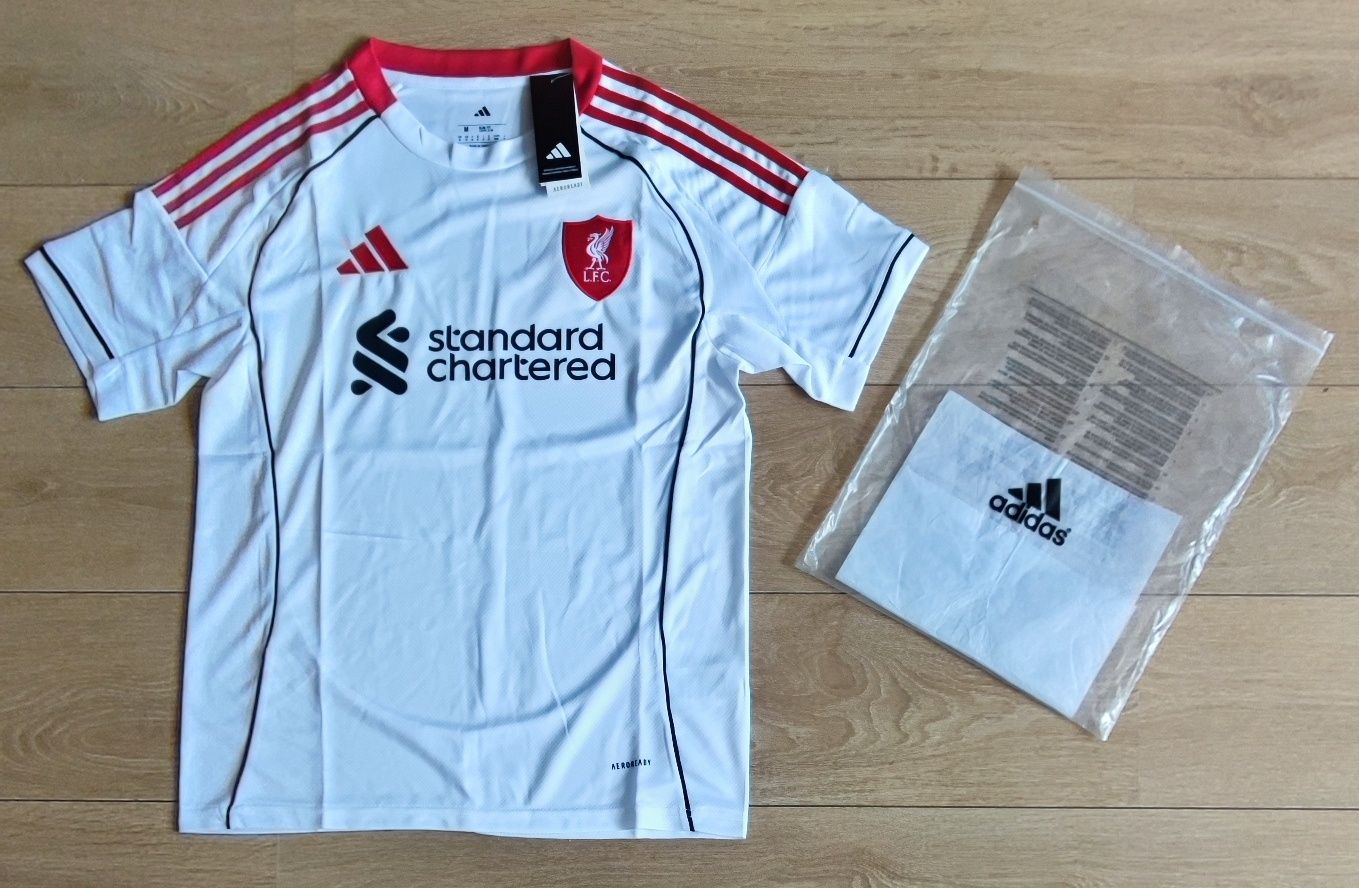 Liverpool 2025/26 kit