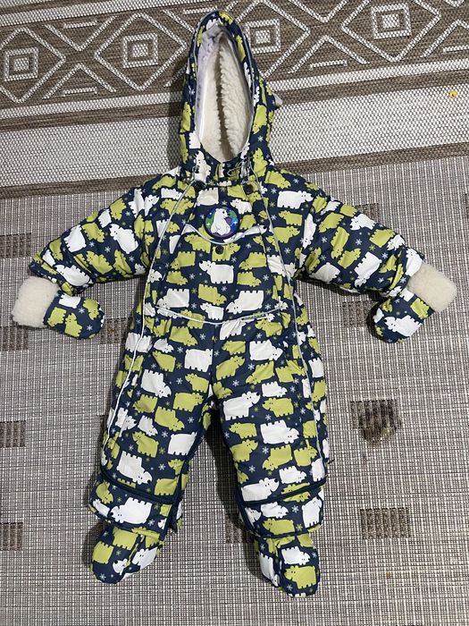 Продам детскую куртку комбинезон