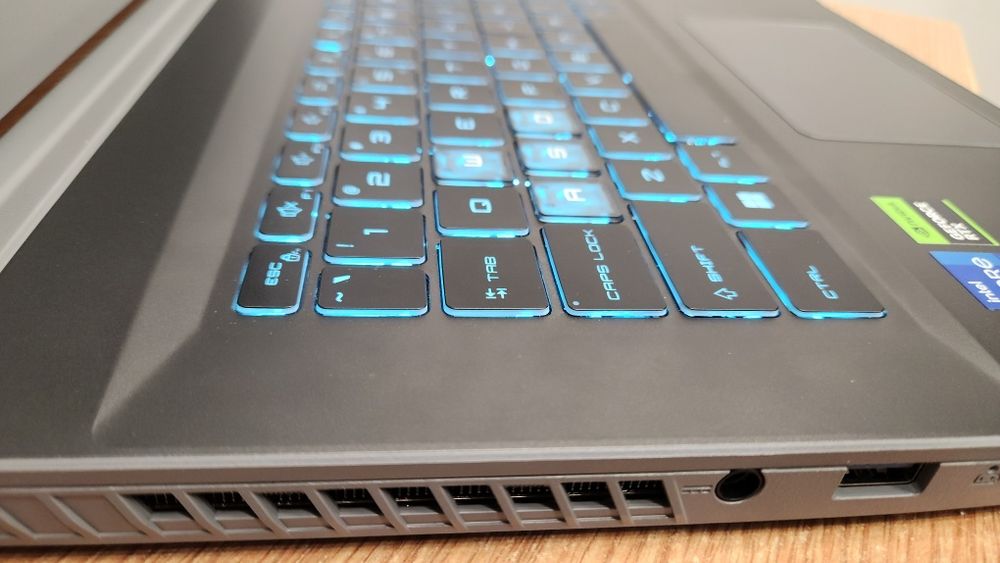 Hope Amanet P11-MSI Thin 15/core i7-13th/ram 16gb/Ssd 512gb/RTX 4050-6