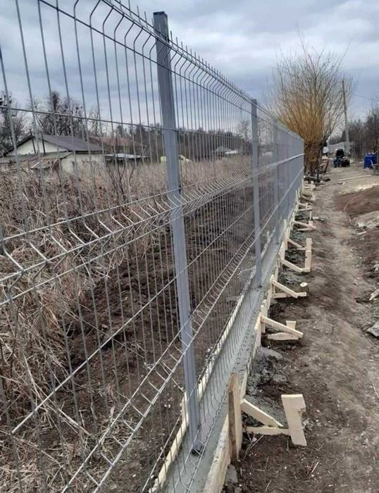 Garduri din sipca metalica, panou tip jaluzele, tabla, plasa si BCA