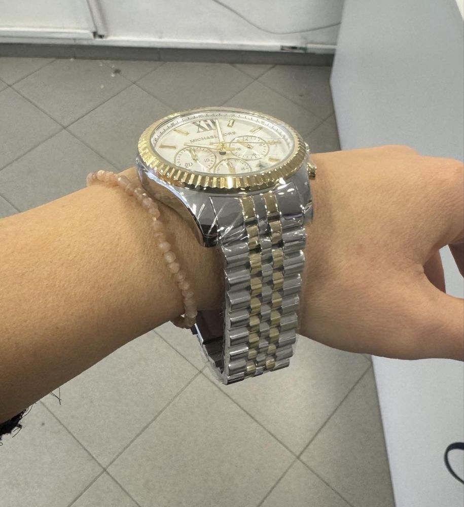 Michael Kors часовник оригинал