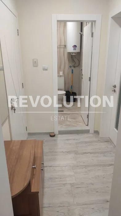 Дава се под наем Двустаен апартамент в Варна, Център - 50 кв.м за 375 € - Снимка #5