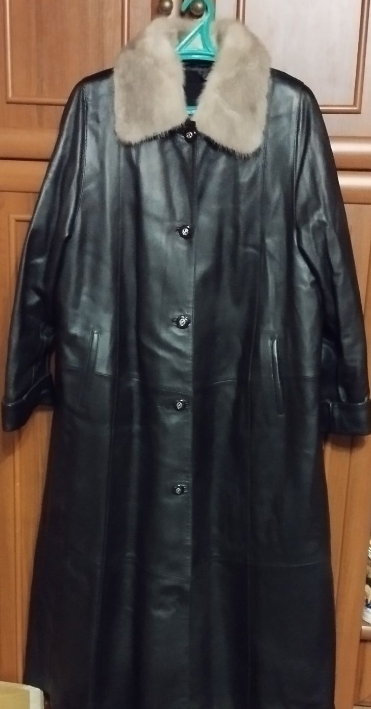 Продам кожаный плащ и пиджак женский р. 54-56