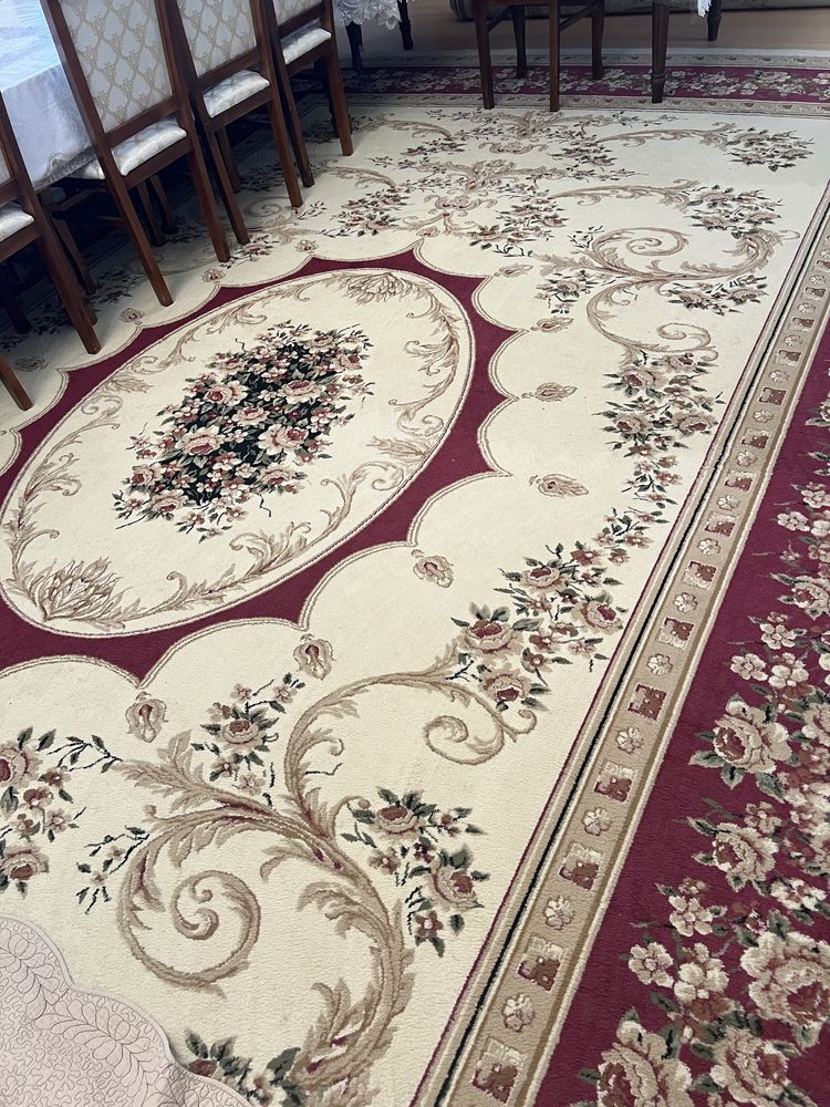Ковры, чистый. 3*4 и 4*6 размер.