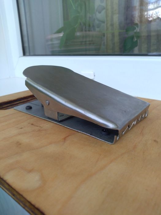 Доска для чистки рыбы с зажимом