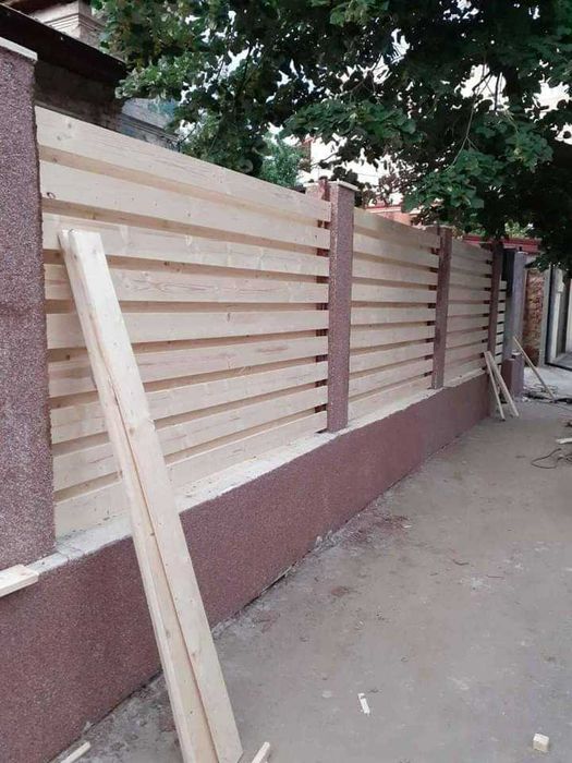 Garduri si porti din panouri stil jaluzele si alte modele disponibile