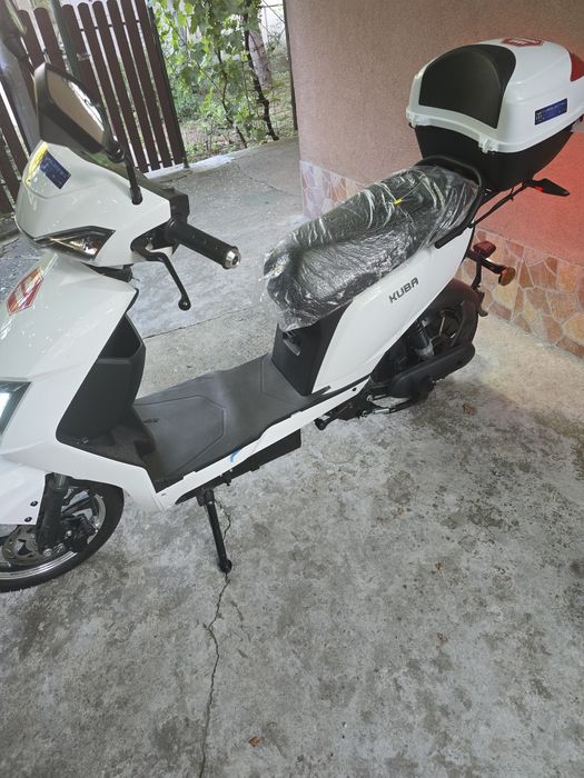 Vand scuter electric