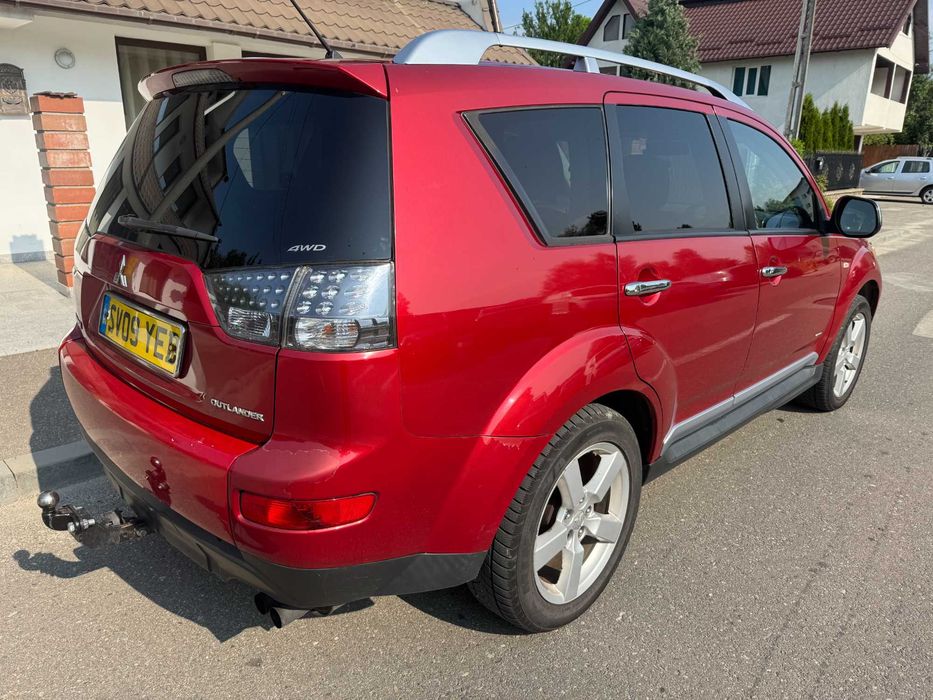 Dezmembrari Dezmembrez Piese piesa Dez Mitsubishi Outlander 2.0 an2010