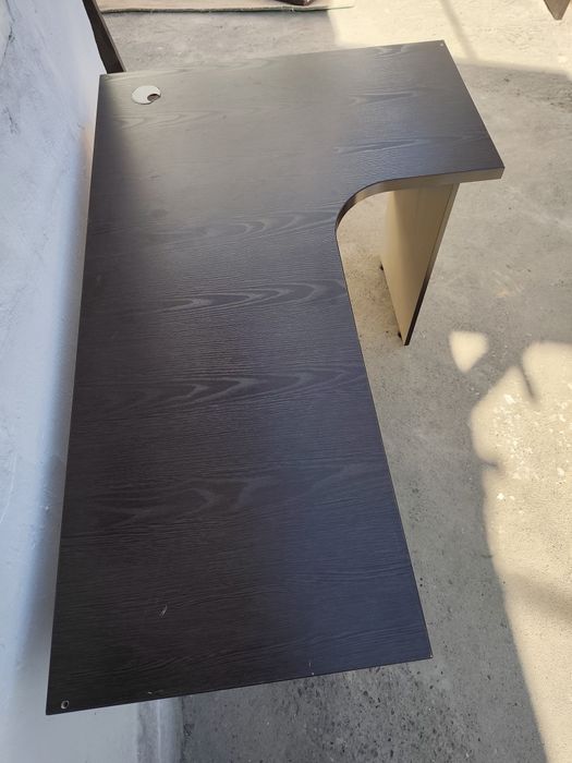 Компьютер дарс стол сотилади кибрайда