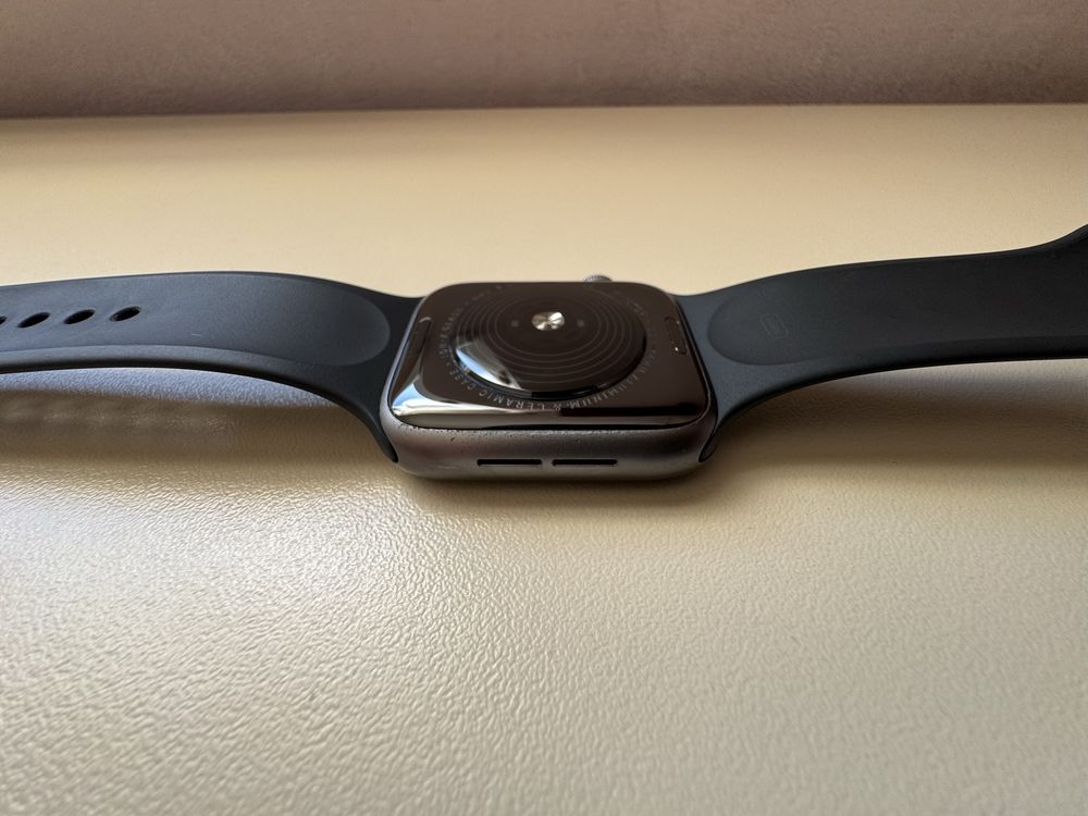 Apple Watch SE 1