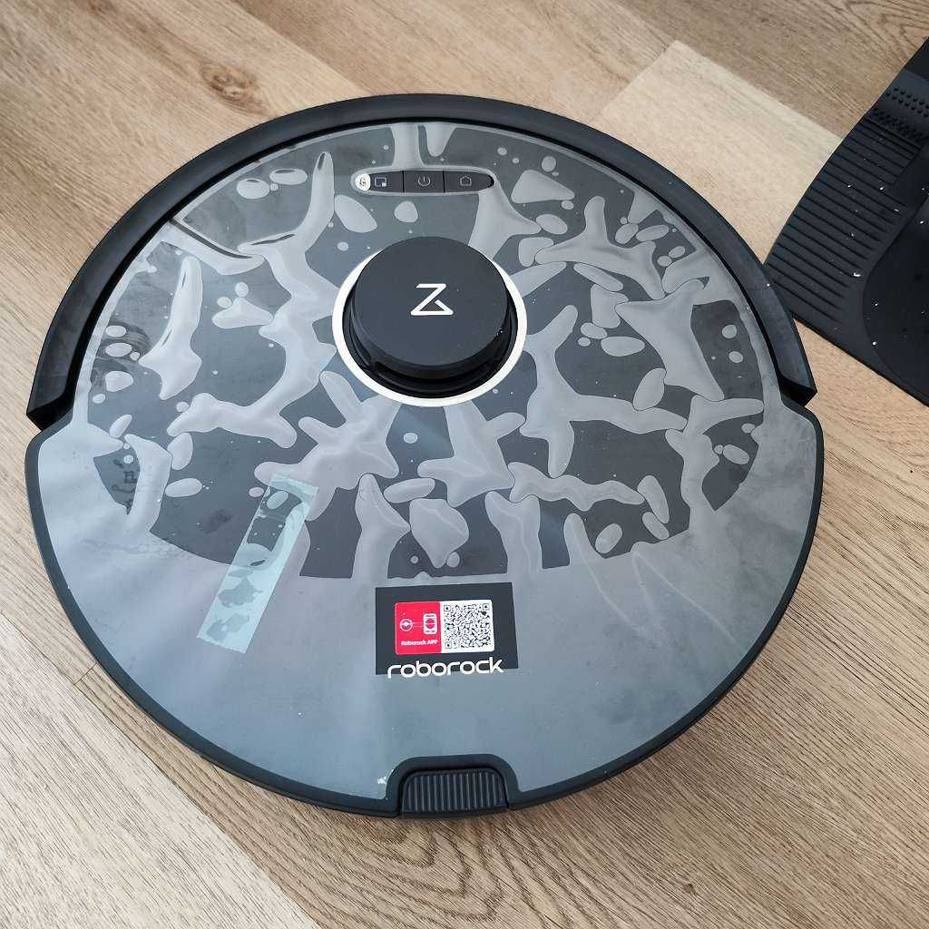 прахосмукачка робот Roborock Q8 Max