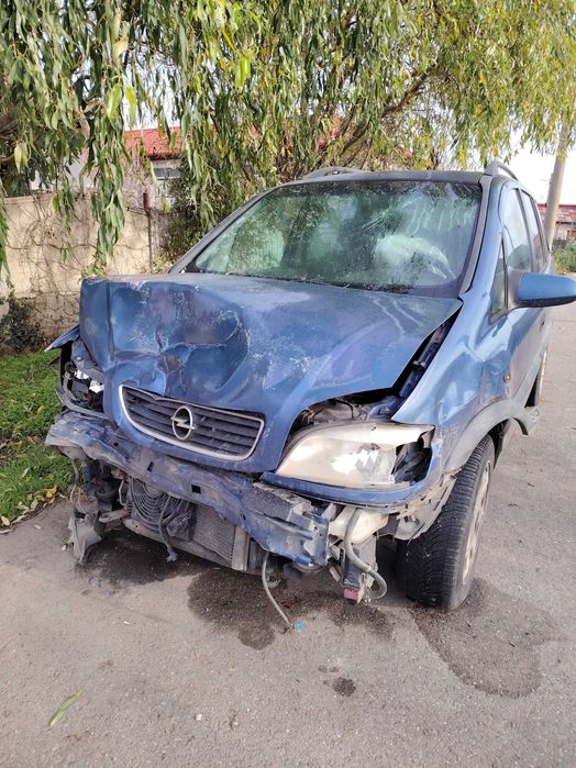 Opel Zafira 1.8 Benzina + GPL avariat (pt piese)