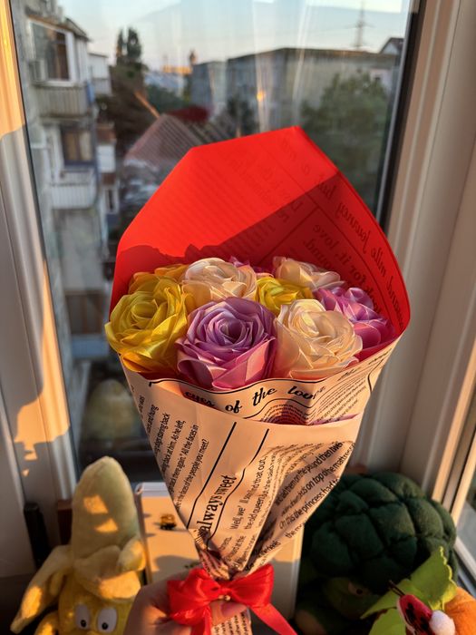 Trandafiri din satin