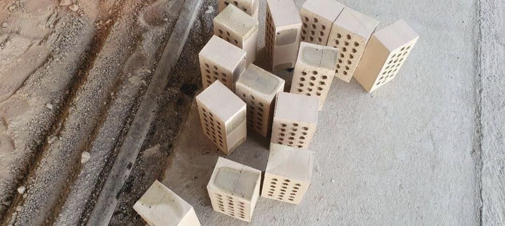 Гиштлар бор узбрих