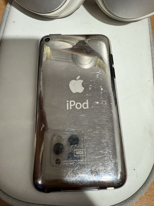 Ipod Touch 4 si Bose QC25 -old school