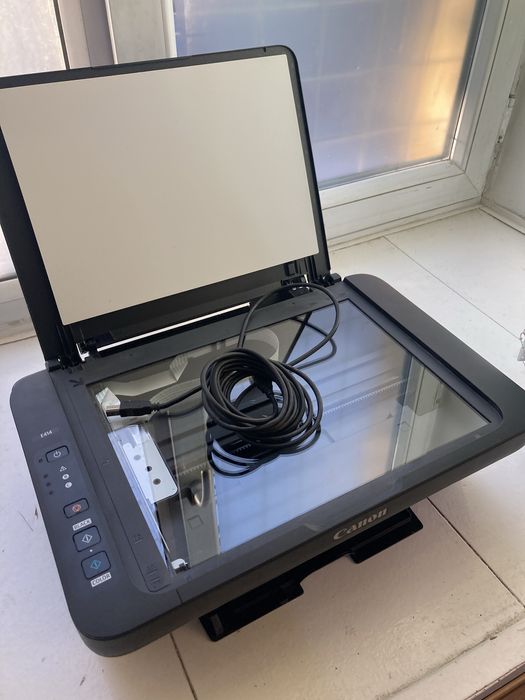 Продам принтер Canon E 414 в рабочем состояний