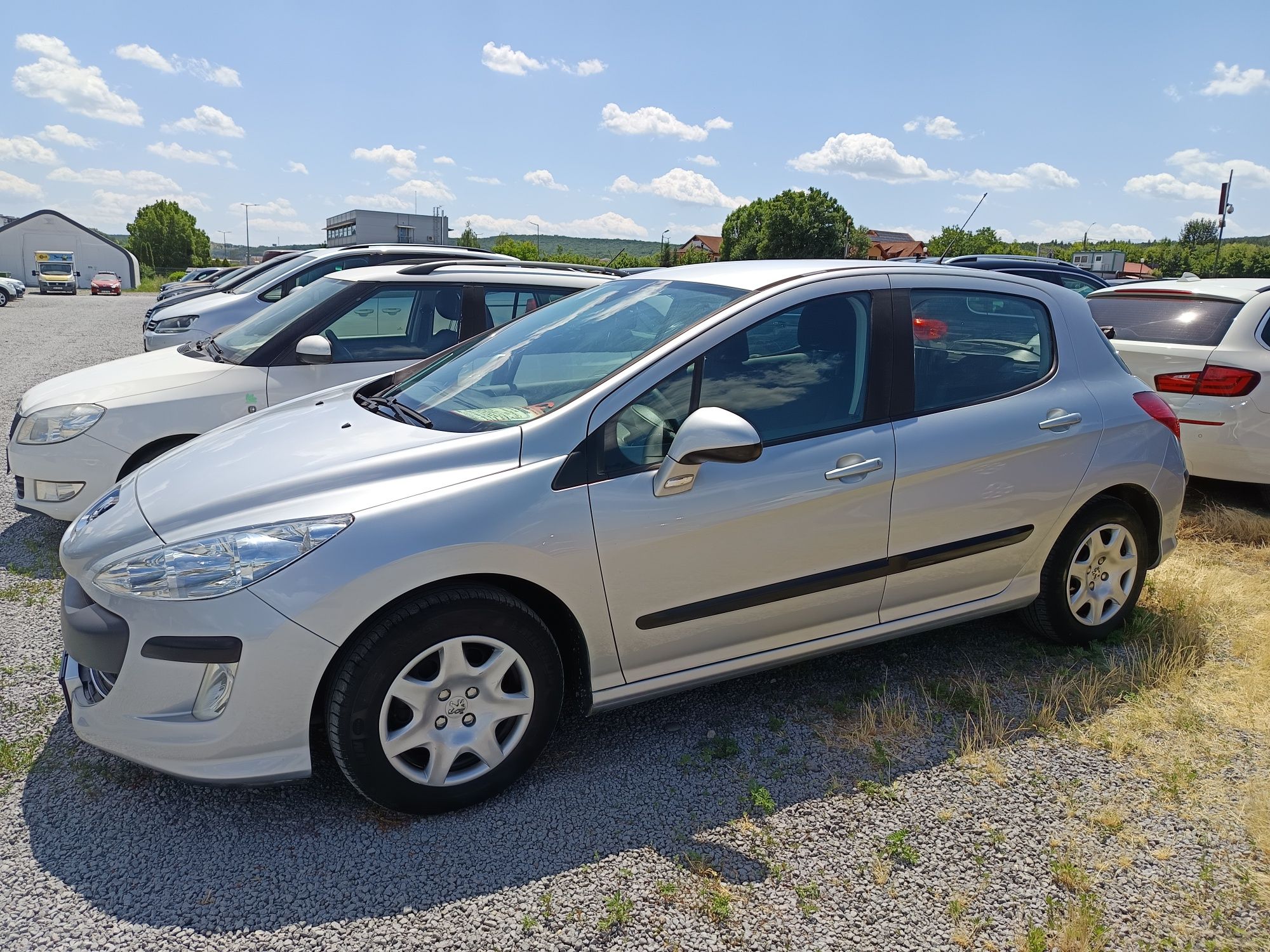 Vând Peugeot 308 benzină