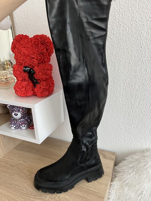 Високи и топли ботуши