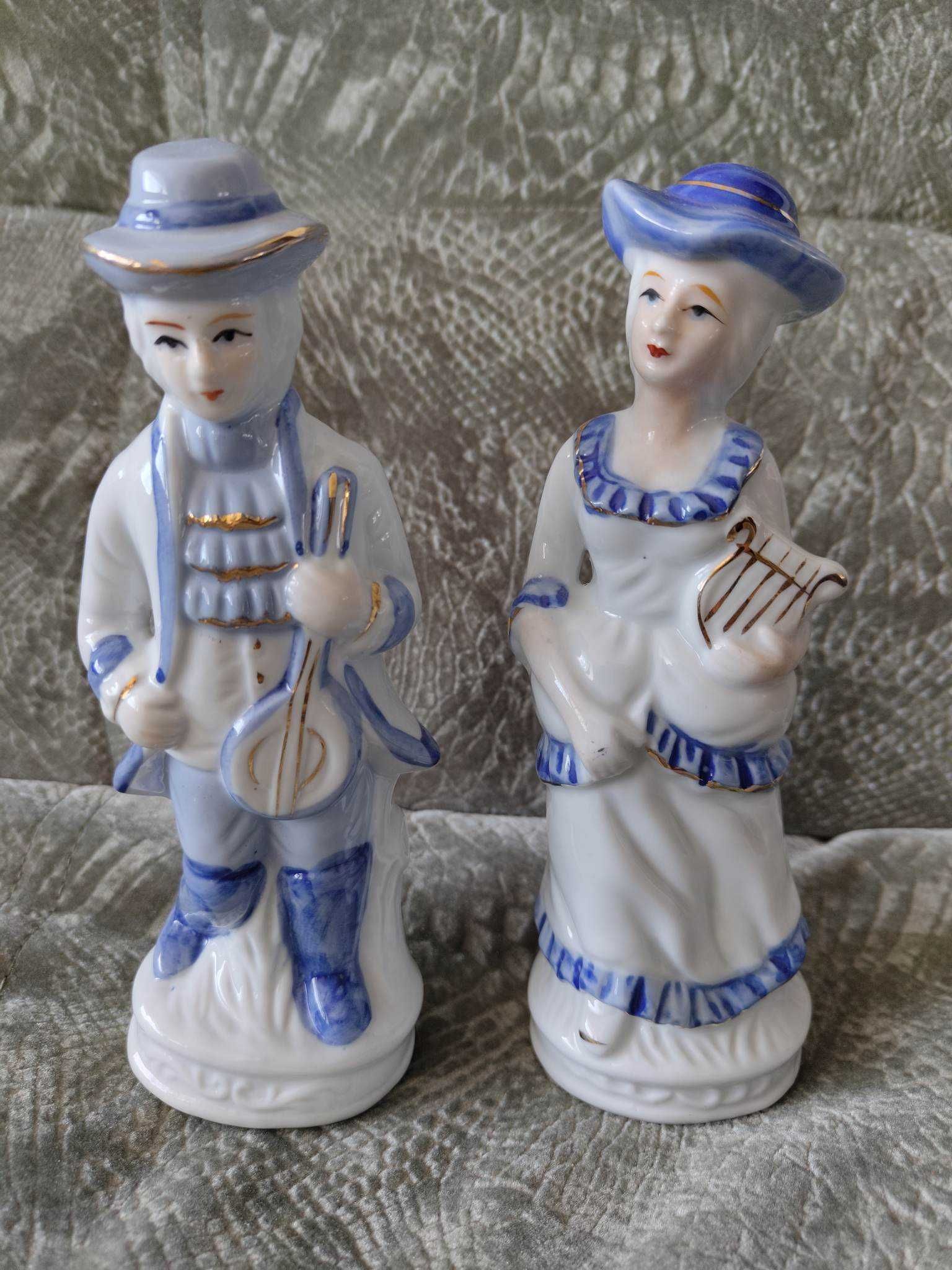 Винтидж порцелан фигури музиканти мъж с мандолина и жена с арфа