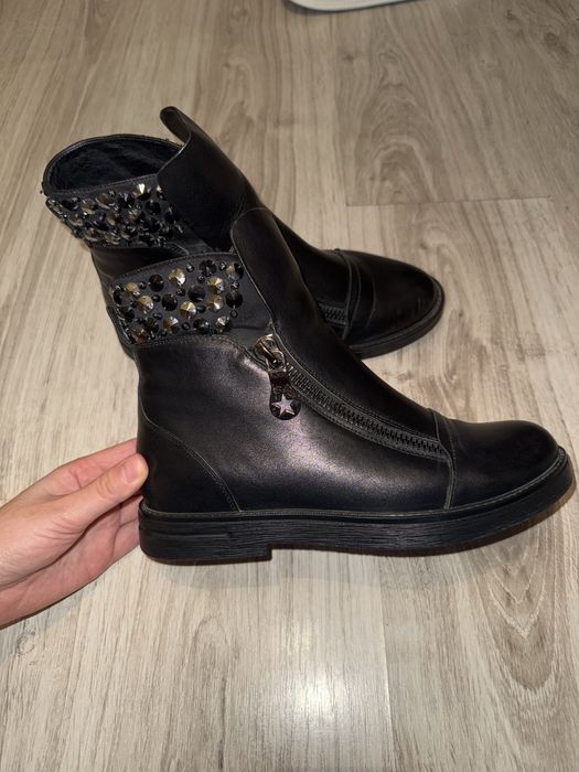 Продам сапоги , осень