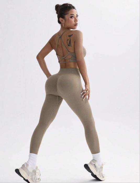 Спортен дамски сет/ фитнес сет/ М размер