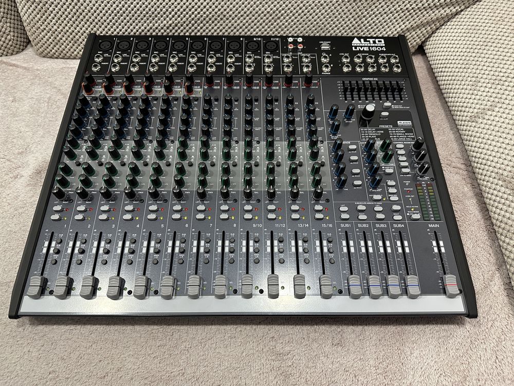 Mixer Analog Alto Live 1604