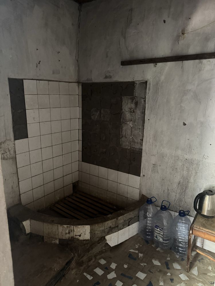 Oilaga hovli bor tutzorda