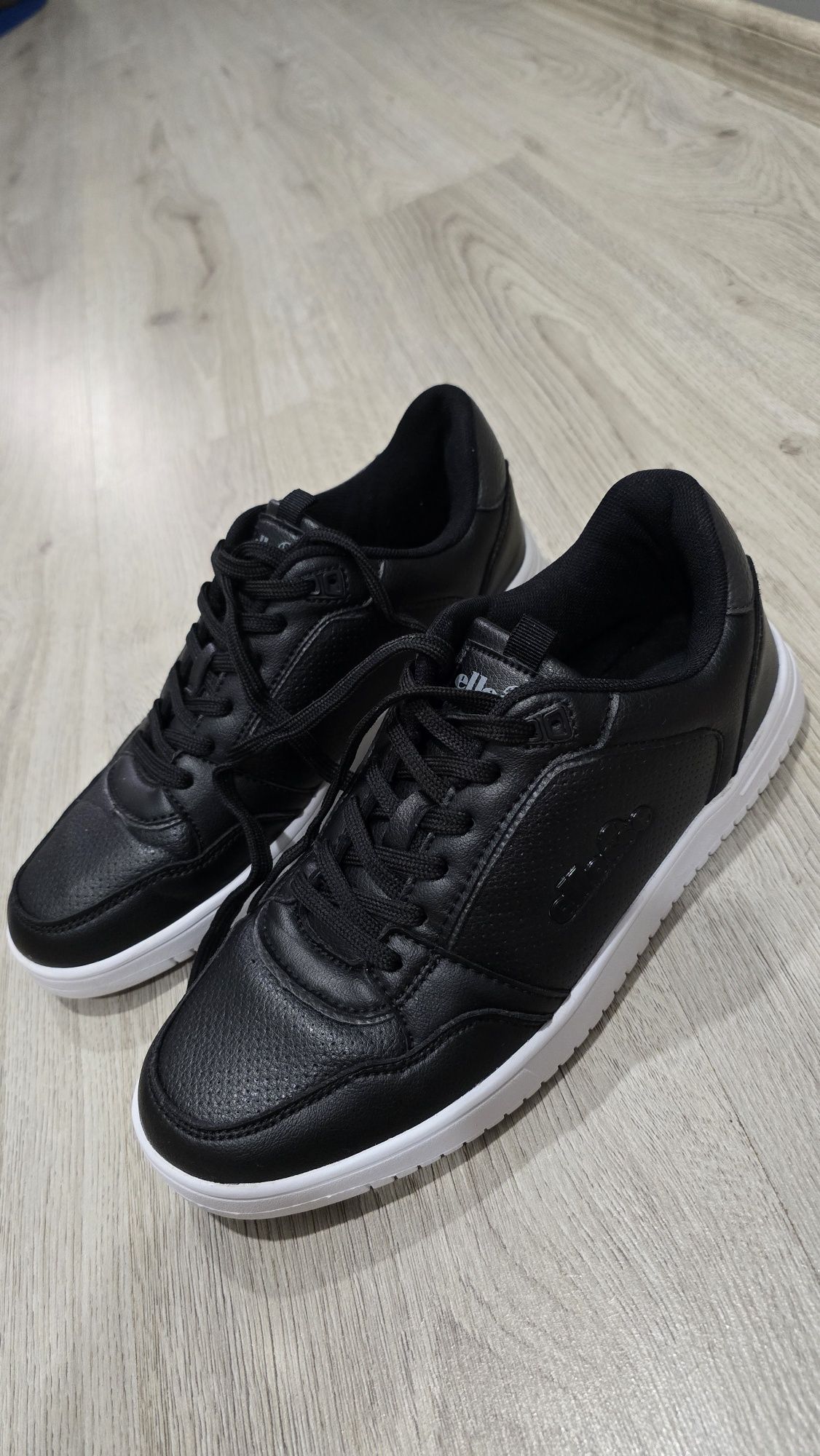 Мъжки кожени кецове Ellesse 41 номер