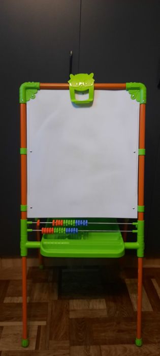Продам детский мольберт