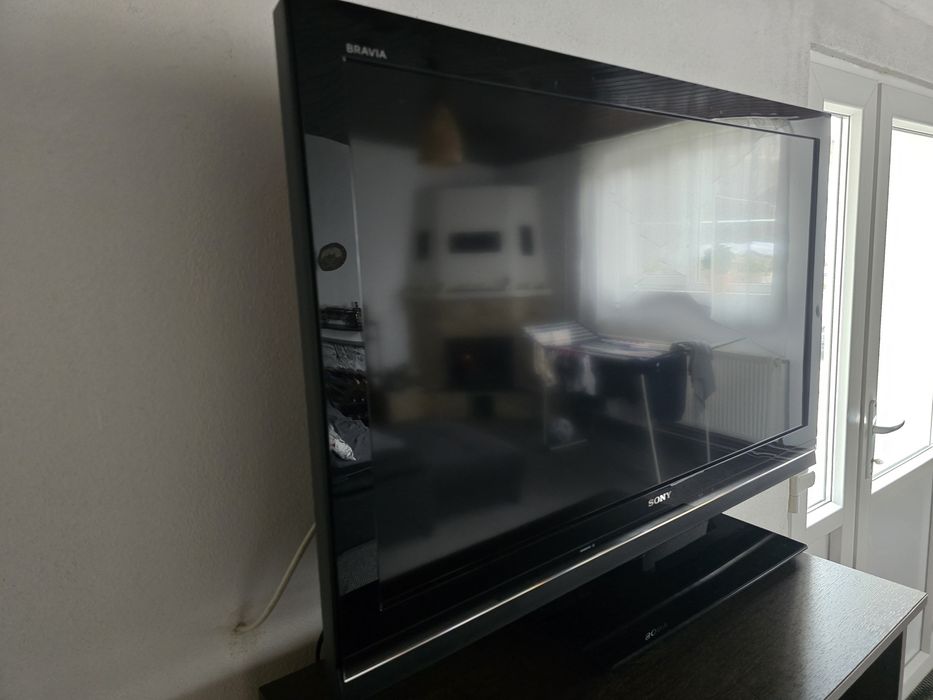 Televizor sony cu diagonala  116