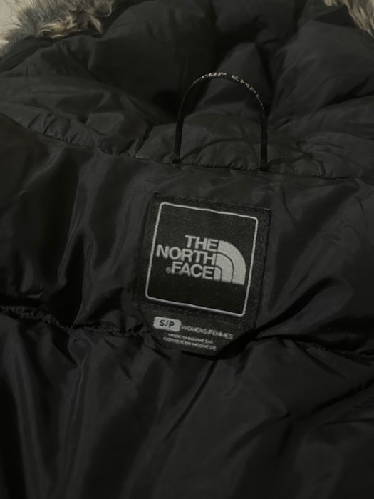The North Face HyVent дамско яке гъши пух