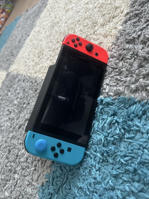 Nintendo.  Switch 1