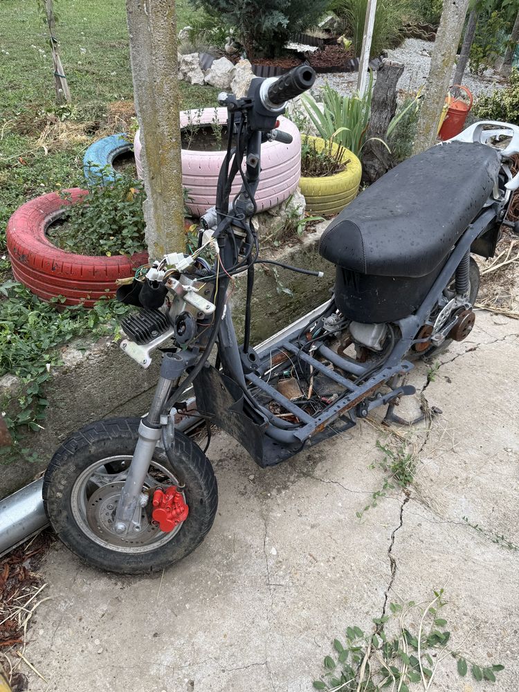 Китайски скутер, не пали ! Kymco