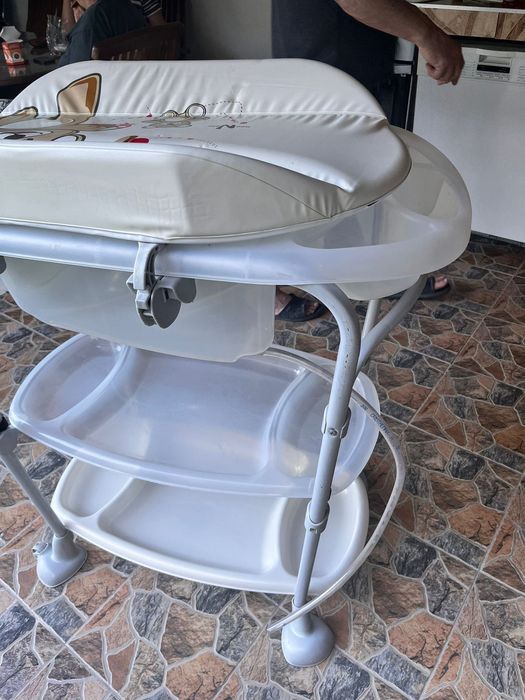 Вана за къпане и повивалник