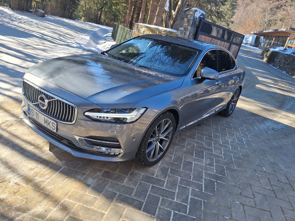 Volvo S90 D5 4x4 TVA deductibil