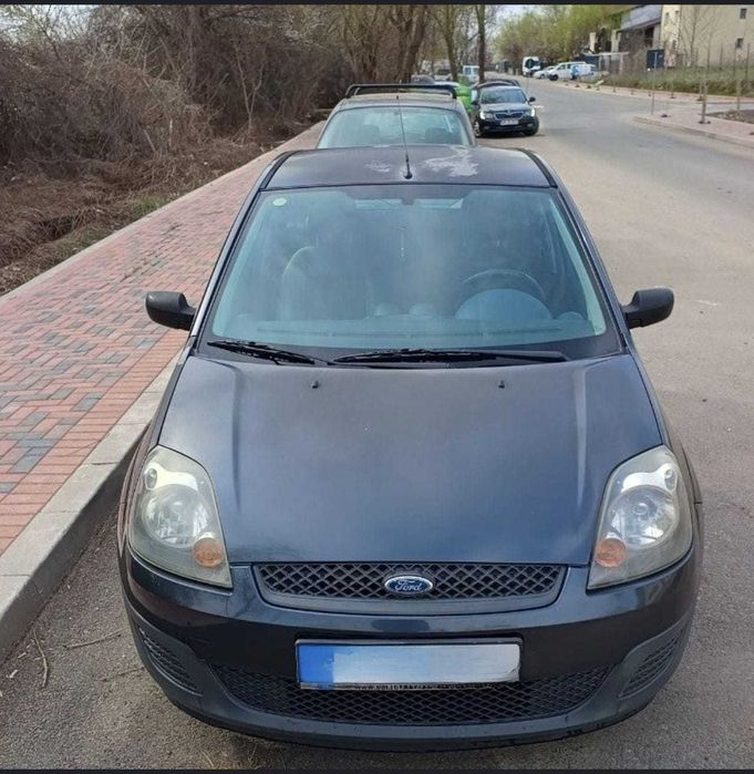 Ford Fiesta 2005 – Revizie Recentă, Distribuție și Ambreiaj Noi