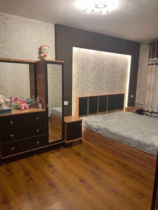 Toshkent shaxar Mirzo Ulugbek tumanida 3xonali kv sotiladi