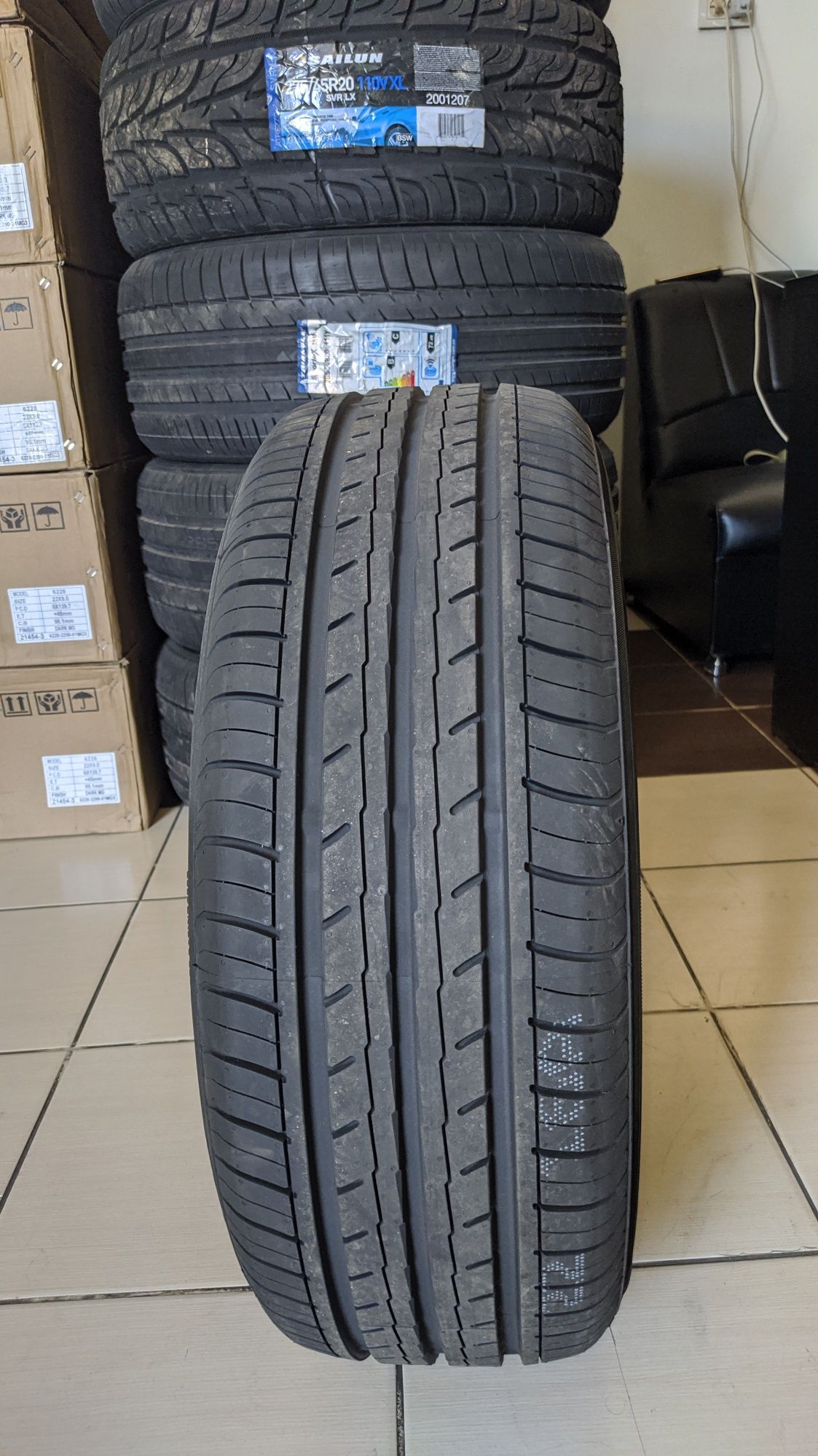 Yokohama 215/60R16 ES32 99V