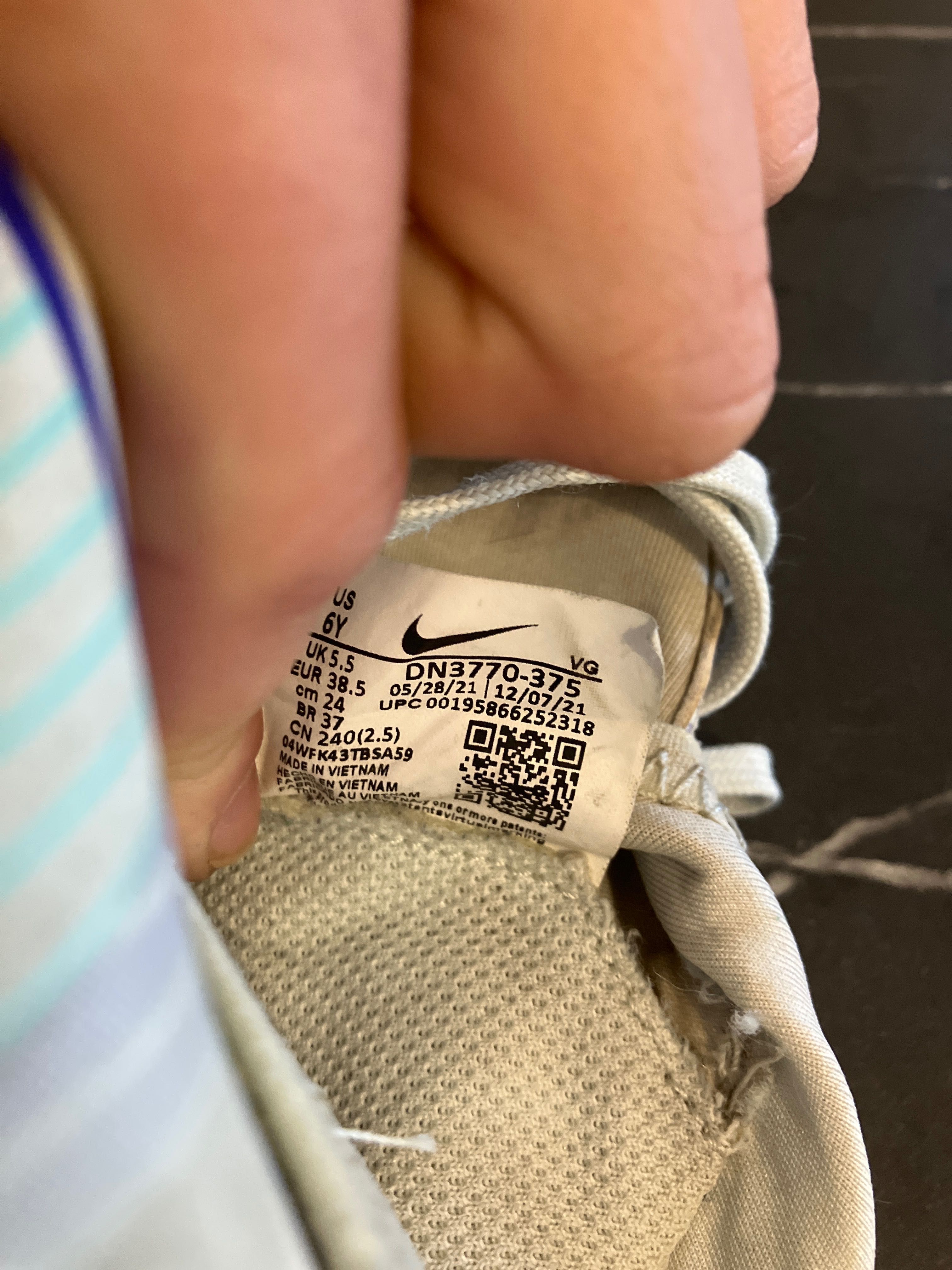 Бутонки Nike 38.5