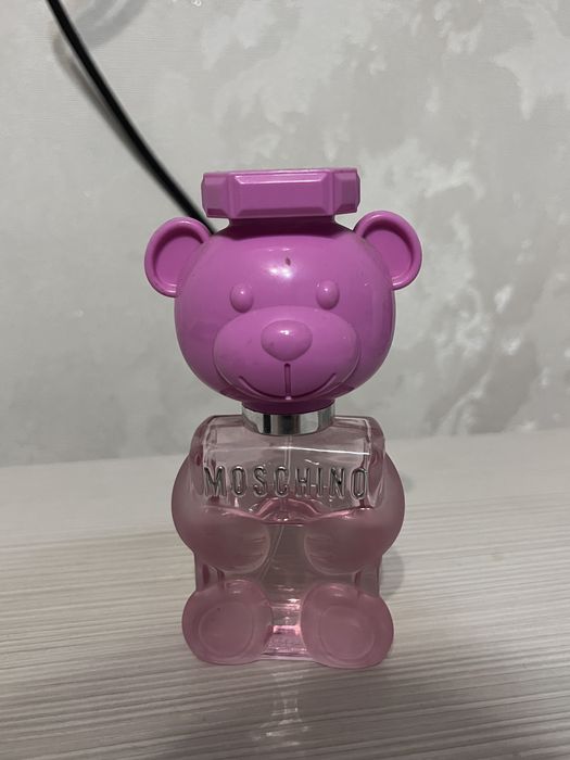 Духи от бренда MOSCHINO