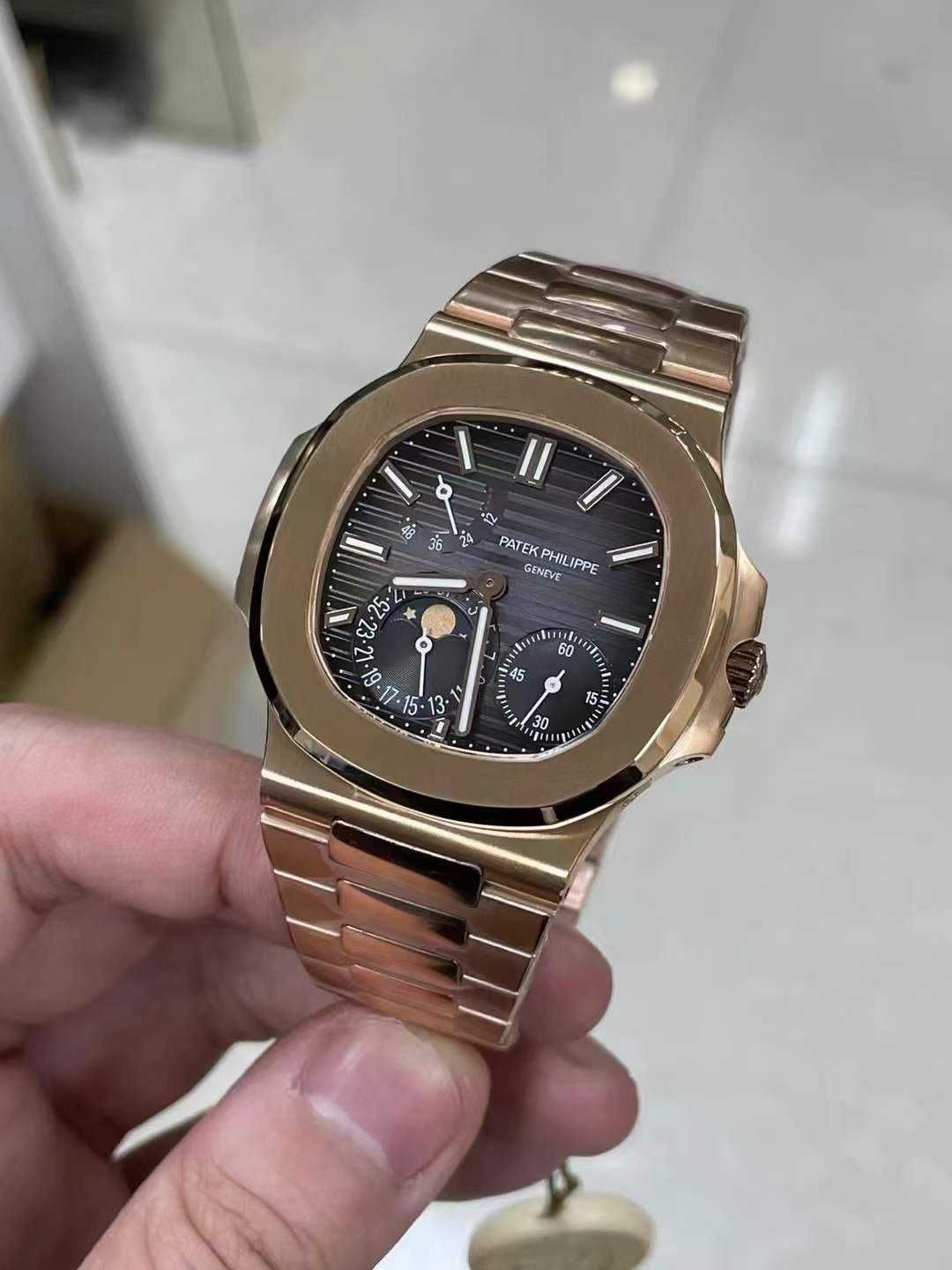 Часовници Patek Philippe Nautilus злато